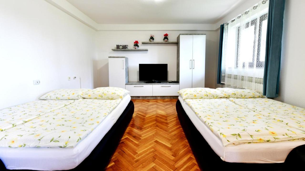 Hotel House Marinic à Grabovac  Extérieur photo