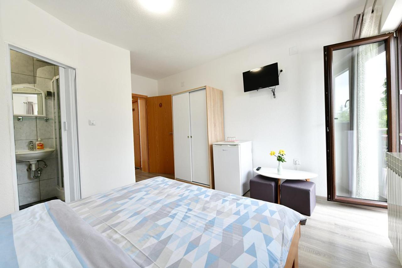 Hotel House Marinic à Grabovac  Extérieur photo